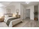Teilweise virtuell möbliert - Schlafzimmer