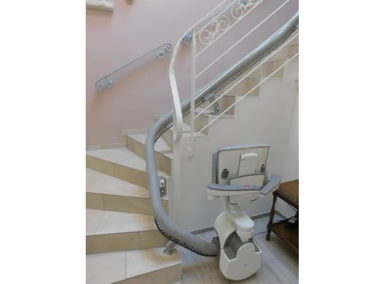 GB15-1 Treppe mit Lifta