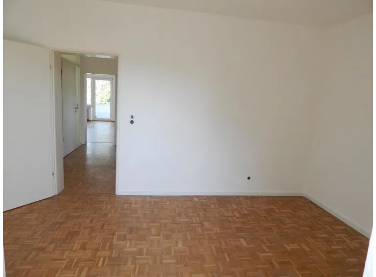 Allzweckzimmer Bild 1
