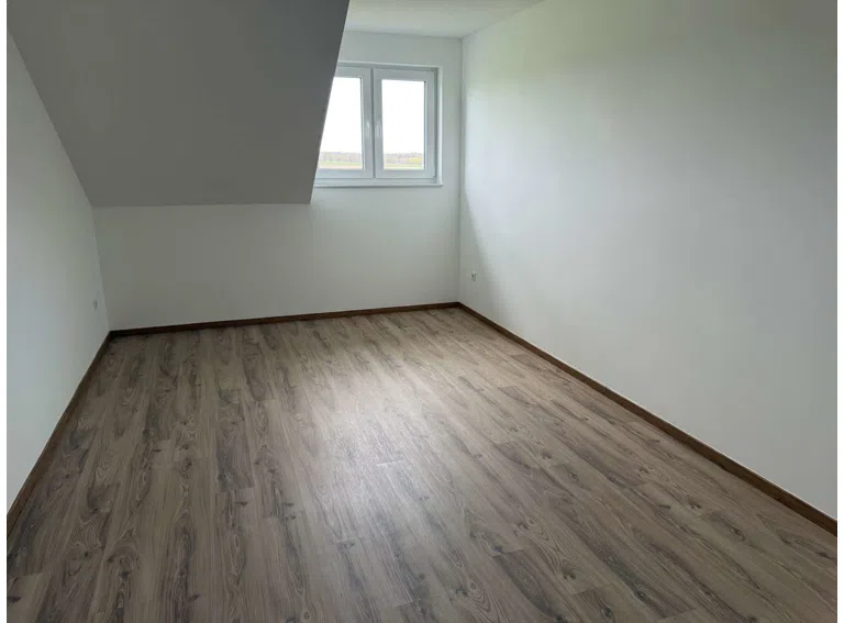 Zimmer 2 OG