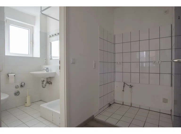 AAQ_0700