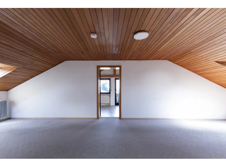 Anbau: wohnung, Dachgeschoss