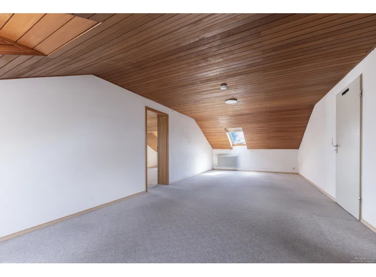 Anbau: wohnung, Dachgeschoss