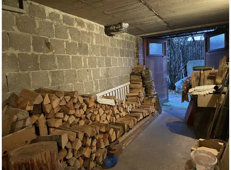 69 Garage