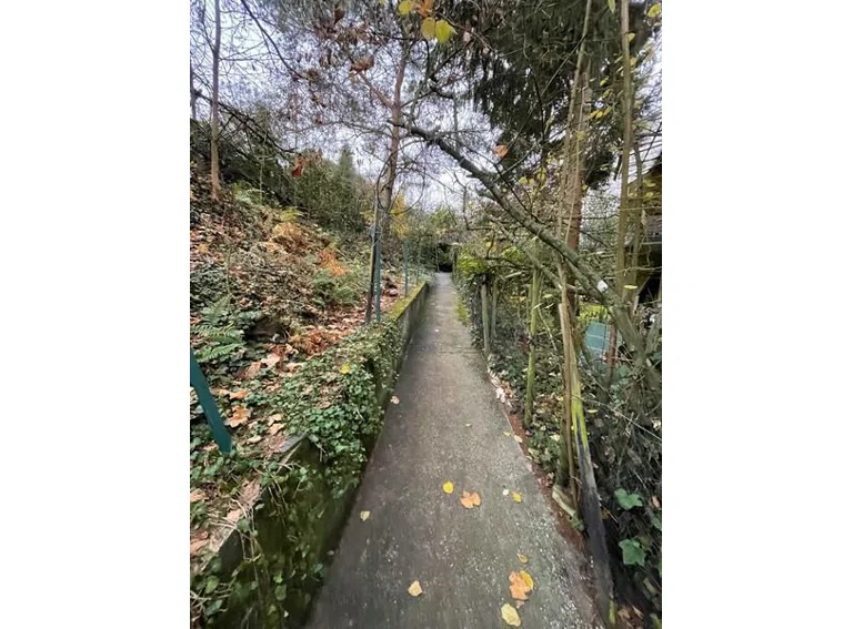 13 Außenanlage