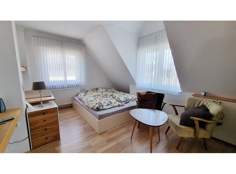 Kinderzimmer (Dachgeschoss)