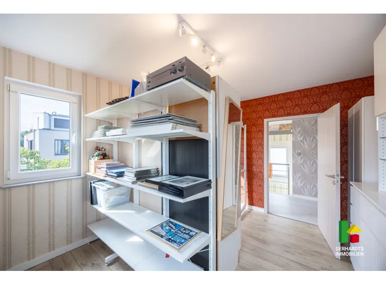 Büro / Kinderzimmer