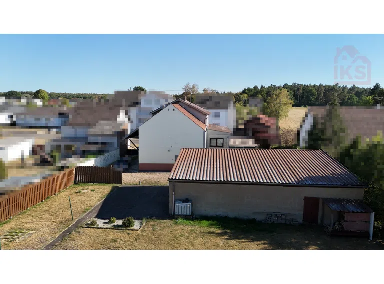 Haus Hinten (2)