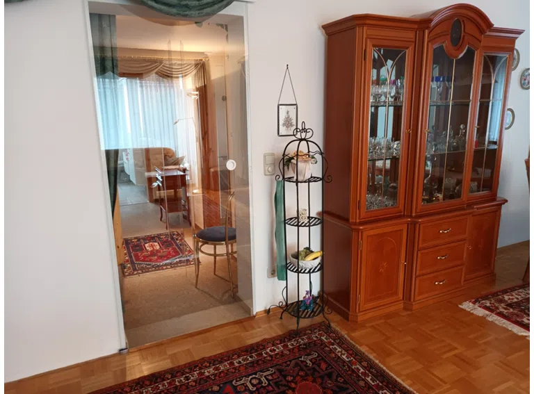 Glasschiebetür zum Flur
