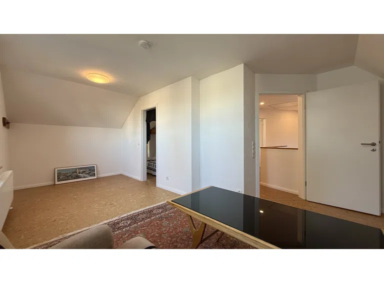 Zimmer 2 Dg