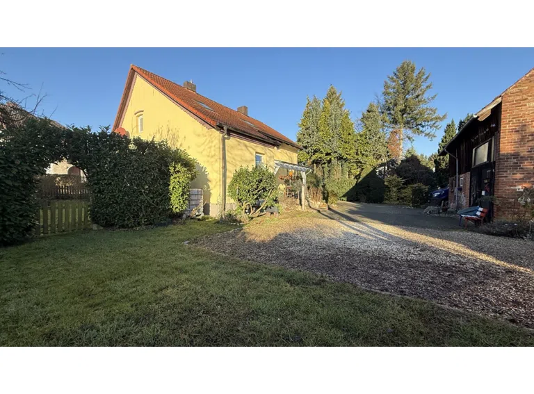 Rückseite/Hof