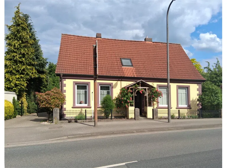 Straßenansicht