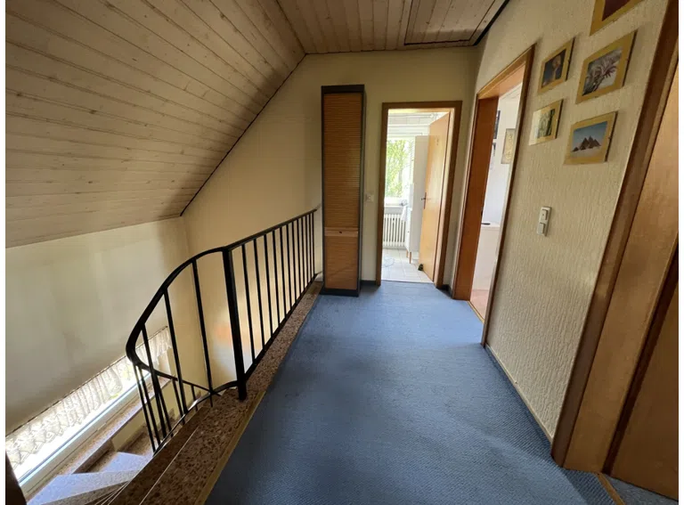 Flur OG Vorderhaus