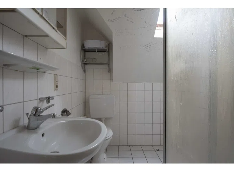 Bad/WC 2.te Dachgeschoss Wohnung