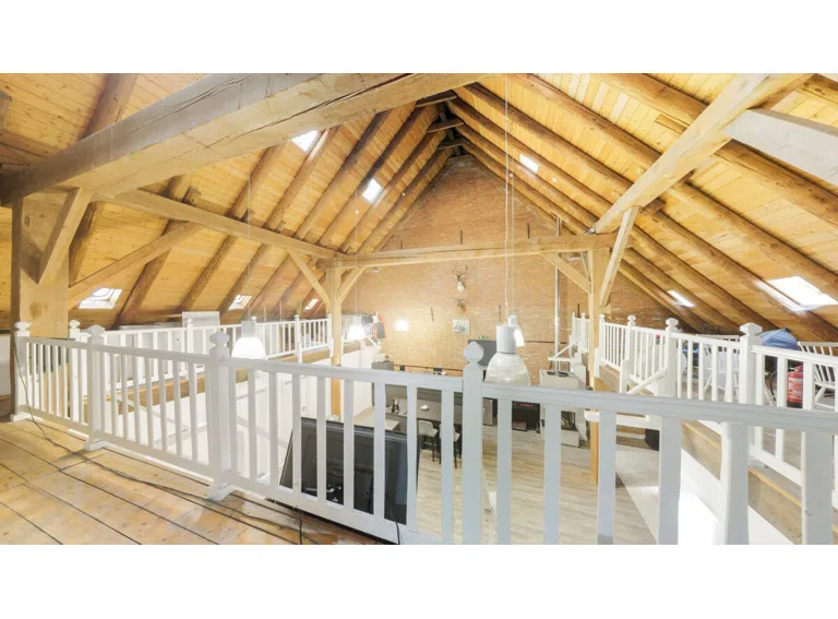 Whg. 1: Galerie