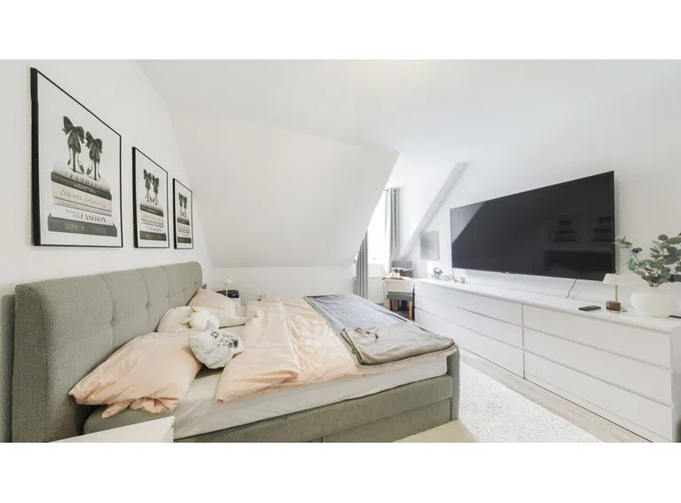 Whg. 3: Schlafzimmer