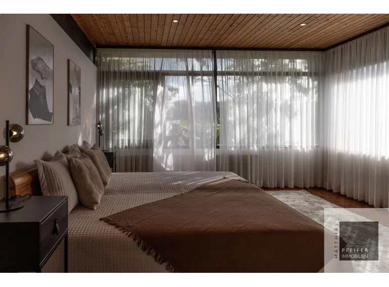 EG Schlafzimmer