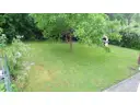 Grünfläche hinterm Haus