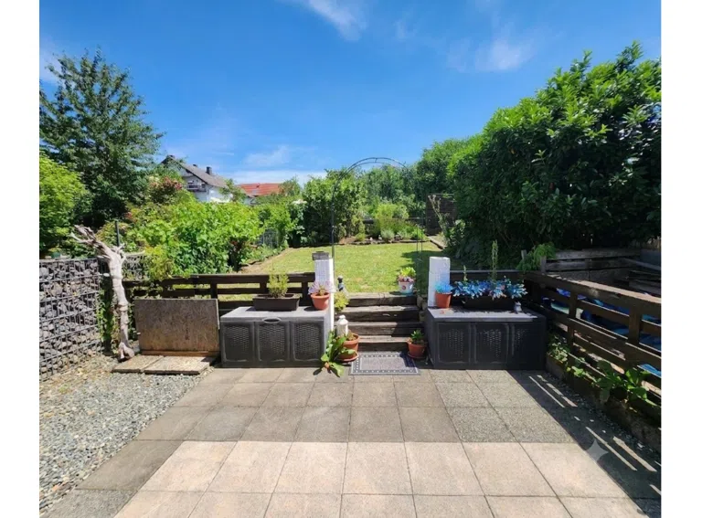 Terrasse und Garten