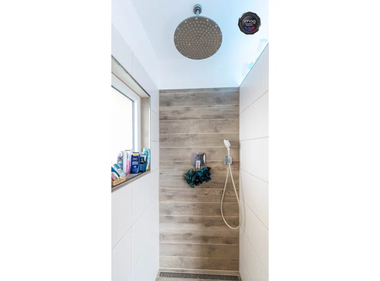RF-1384 OG Regendusche