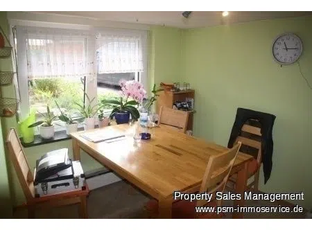 Esszimmer in der Küche.png.png