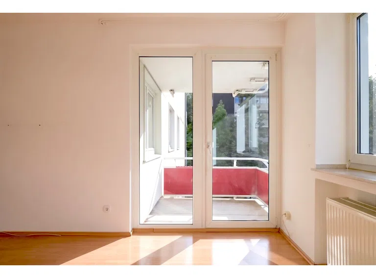 Zugang Balkon
