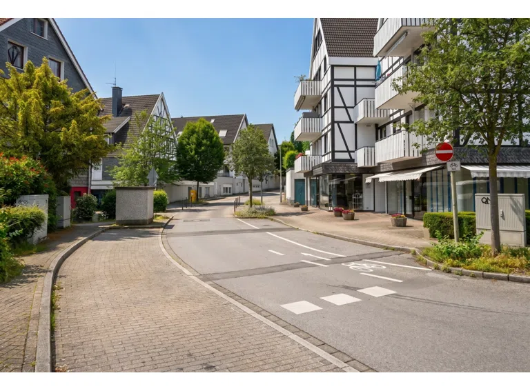 Zufahrtstraße