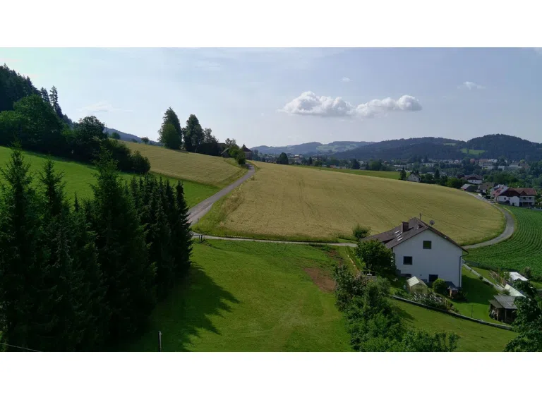 Grundstück
